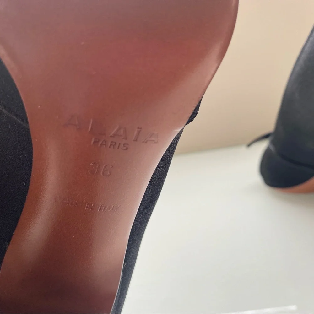 Alaia Black Crepe Leather Bow Heels SZ 6/36 - Picture 3 of 8